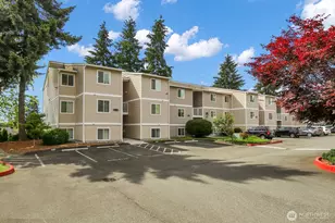 12415 NE 130th Ct, Kirkland, WA 98034 - Photo 1
