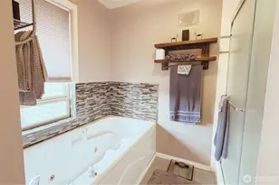 18064 Mariposa Ln, Mount Vernon, WA 98274 - Photo 25