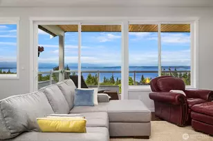 1037 Lightning Way, Camano Island, WA 98282 - Photo 5