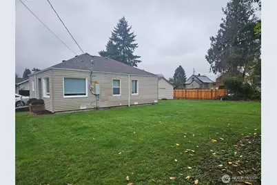 1720 Snyder Avenue, Bremerton, WA 98312 - Photo 3