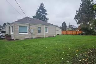 1720 Snyder Ave, Bremerton, WA 98312 - Photo 3