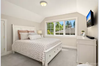 2720 105th Avenue SE, Beaux Arts, WA 98004 - Photo 23