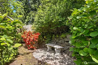 2720 105th Avenue SE, Beaux Arts, WA 98004 - Photo 27