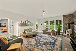 321 E Fairway Dr, Allyn, WA 98524 - Photo 5