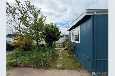 24500 Russell Road #27, Kent, WA 98032 - Photo 17