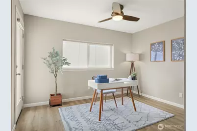 5624 Roosevelt Way NE #302, Seattle, WA 98105 - Photo 17