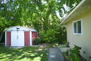 805 E Spring St, Dayton, WA 99328 - Photo 33