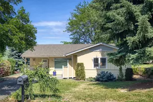 805 E Spring St, Dayton, WA 99328 - Photo 1