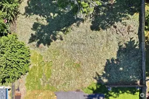 18820 Midvale Ave N, Shoreline, WA 98133 - Photo 1