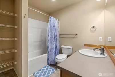 5305 Military Rd E #D, Tacoma, WA 98446 - Photo 17