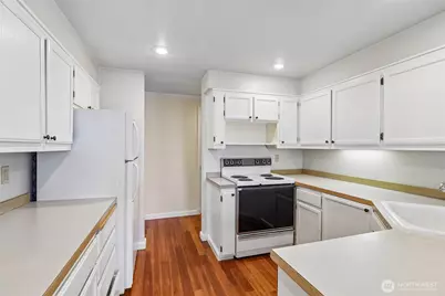 1111 10th Avenue E #20, Seattle, WA 98102 - Photo 9