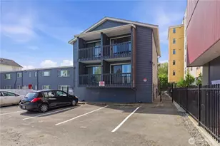 4526 S Henderson St, Seattle, WA 98118 - Photo 3
