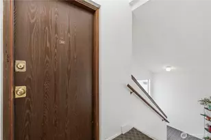 4526 S Henderson St, Seattle, WA 98118 - Photo 9