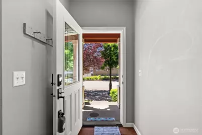 4538 Edgewater Boulevard NE, Lacey, WA 98516 - Photo 3