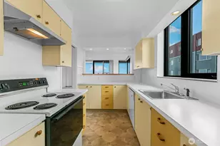 521 5th Ave W, Seattle, WA 98119 - Photo 13