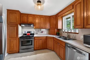 13332 173rd Ave SE, Renton, WA 98059 - Photo 11