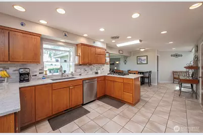 13373 Adams Road S, Royal City, WA 99357 - Photo 9