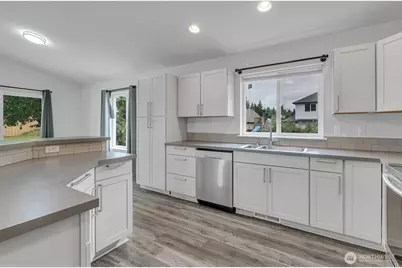 7215 36th Street W, University Place, WA 98466 - Photo 7