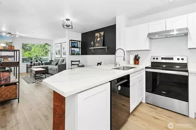 17300 91st Avenue NE #B101, Bothell, WA 98011 - Photo 3