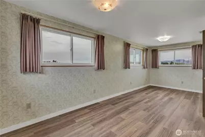 20804 SE 450th Street, Enumclaw, WA 98022 - Photo 25