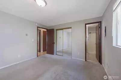 361 Earlington Avenue SW, Renton, WA 98057 - Photo 9