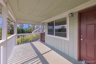 361 Earlington Ave SW, Renton, WA 98057 - Photo 3