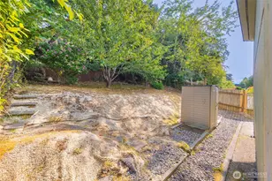 361 Earlington Ave SW, Renton, WA 98057 - Photo 29