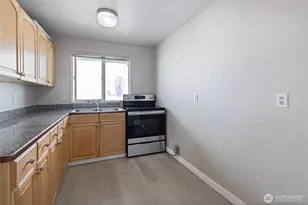 361 Earlington Ave SW, Renton, WA 98057 - Photo 7