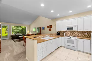 6936 Fairway Ln SE, Olympia, WA 98501 - Photo 9