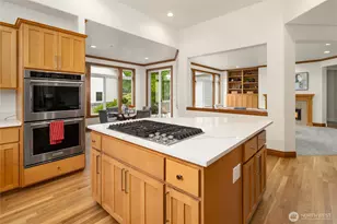 1823 145th Pl SE, Bellevue, WA 98007 - Photo 13