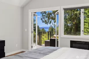 895 NW Elford Dr, Seattle, WA 98177 - Photo 9