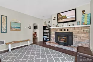 1209 36th St, Seaview, WA 98644 - Photo 7
