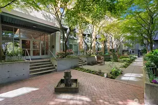 530 Broadway E, Seattle, WA 98102 - Photo 21