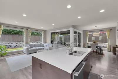 3907 168th Place SE, Bothell, WA 98012 - Photo 7