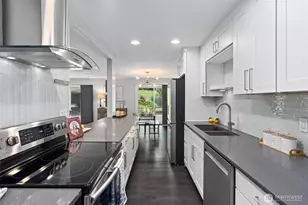 1808 S 118th St, Seattle, WA 98168 - Photo 9