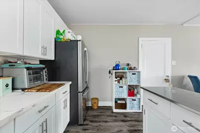6217 S Puget Sound Avenue, Tacoma, WA 98409 - Photo 9