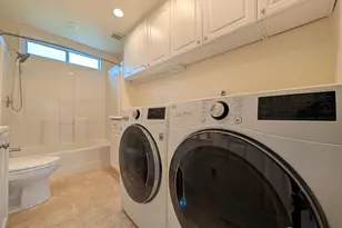 1022 Oakes Ave, Everett, WA 98201 - Photo 11