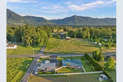 32993 Hamilton Cemetery Road, Sedro Woolley, WA 98284 - Photo 3