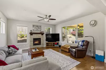 7430 NE 202nd Place, Kenmore, WA 98028 - Photo 15