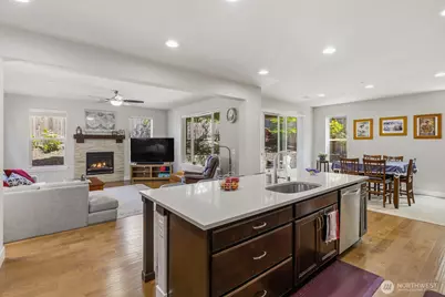 7430 NE 202nd Place, Kenmore, WA 98028 - Photo 11