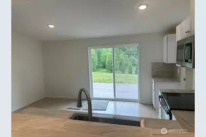 257 Easy Street, SilverLake, WA 98645 - Photo 9