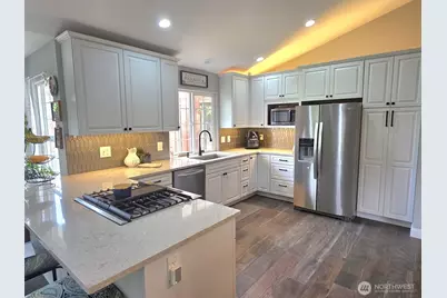 8224 Mullen Road SE, Lacey, WA 98503 - Photo 5