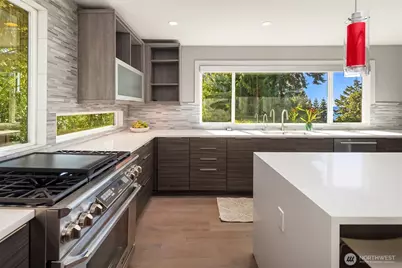 899 NW Elford Drive, Seattle, WA 98177 - Photo 7