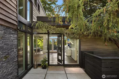 899 NW Elford Drive, Seattle, WA 98177 - Photo 3