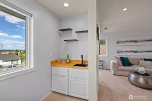 5653 34th Ave SW, Seattle, WA 98126 - Photo 9