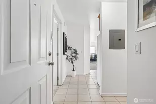 5624 Roosevelt Way NE, Seattle, WA 98105 - Photo 5