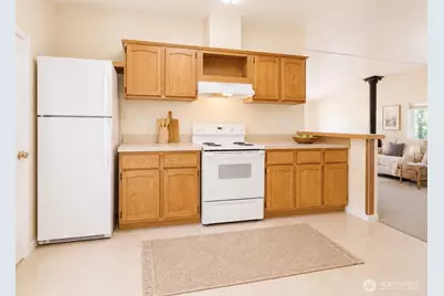 8375 Golden Valley Boulevard, Maple Falls, WA 98266 - Photo 3