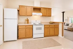 8375 Golden Valley Blvd, Maple Falls, WA 98266 - Photo 3