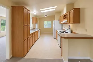 8375 Golden Valley Blvd, Maple Falls, WA 98266 - Photo 9