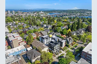 4412 Corliss Avenue N #B, Seattle, WA 98103 - Photo 1
